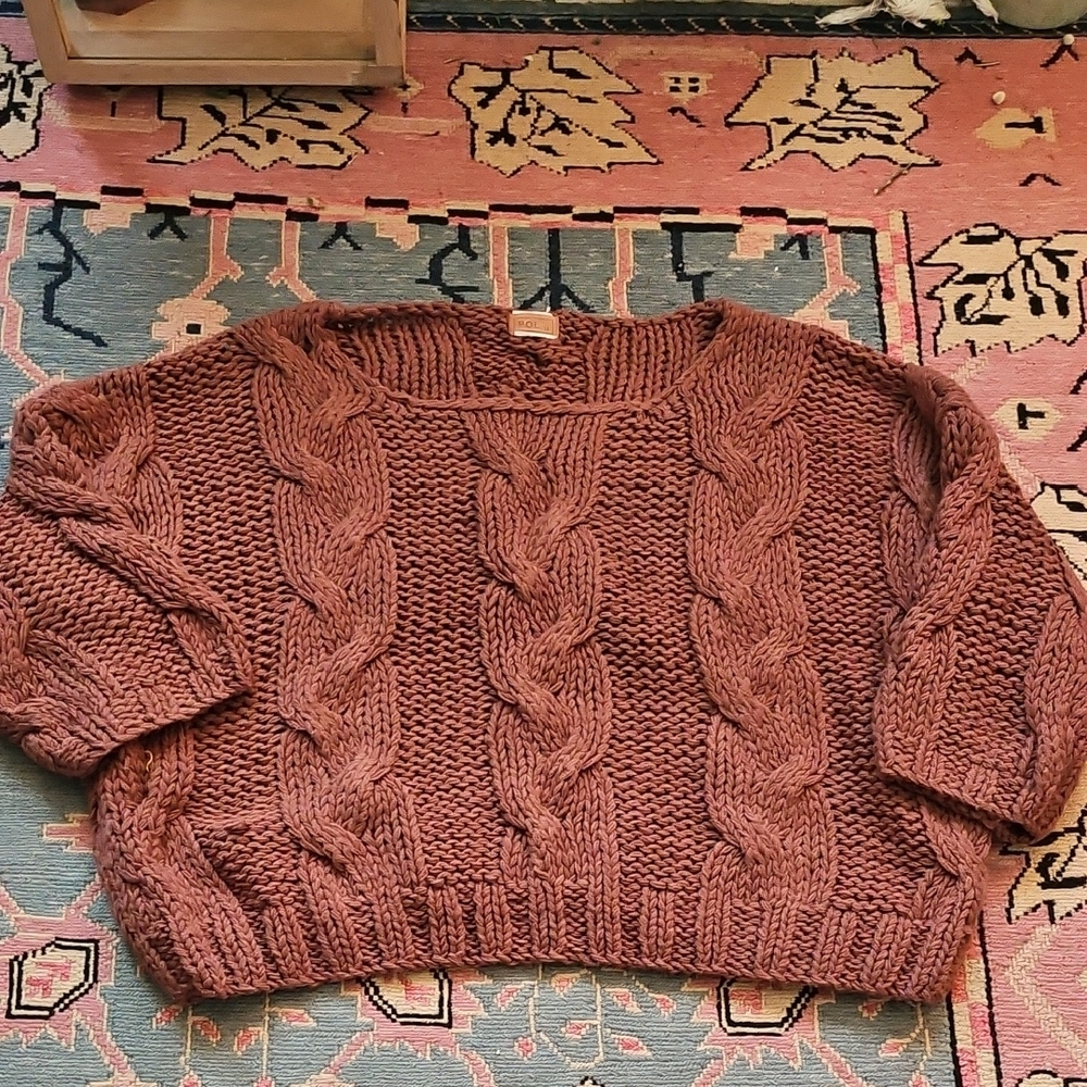 POL Oversized Chunky Cable Knit Sweater Brown Size Medium